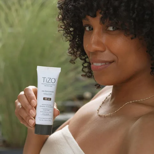 Vista 4 de TIZO AM Replenish SPF 40