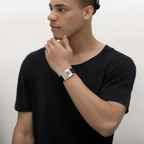 Vista 3 de LinnaLove Pulsera de alerta médica personalizada para hombres y mujeres, pulseras deportivas de acero inoxidable para identificación médica