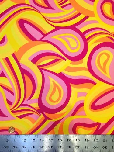 Vista 4 de Tela de spandex de nailon elástico pesado con patrón retro psicodélico colorido por yarda (naranja/amarillo)
