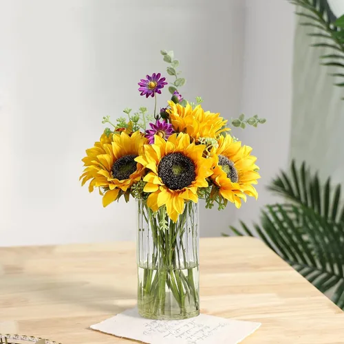 Vista 3 de Gute Florero de cristal de 6 pulgadas con rayas verticales, moderno florero