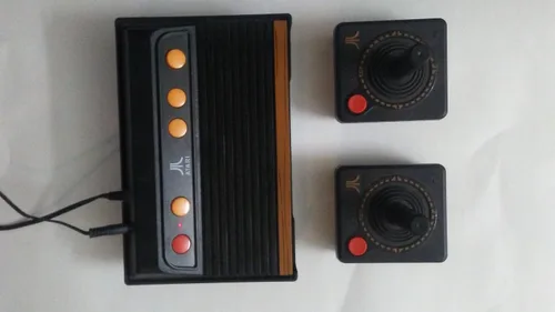 Vista 3 de At Games Atari Flashback 4 Classic Game Console