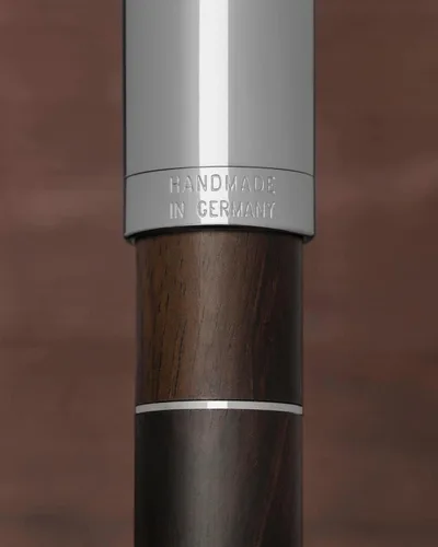 Vista 6 de Graf von Faber-Castell Pluma estilográfica clásica Anello Grenadilla, punta mediana (M) (FC145800)