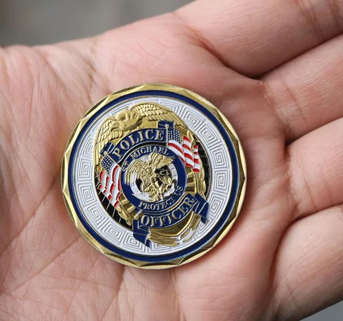 Vista 2 de Moneda de desafío de oficiales de policía de San Miguel, patrón de las monedas de oración de la aplicación de la ley