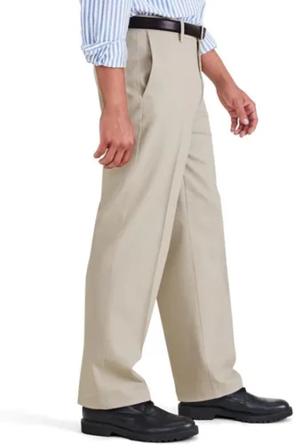 Vista 2 de Dockers Pantalones de ajuste relajado para hombre, color caqui sin hierro con protección contra manchas