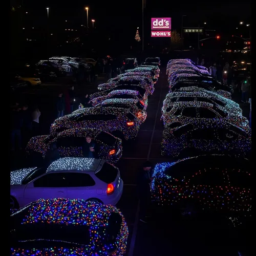 Vista 4 de Honoson Luces Multicolor de Navidad para Automóvil 197 pies 600 LED Operadas con Batería Control Remoto Luces de Cadena Impermeables 8 Modos