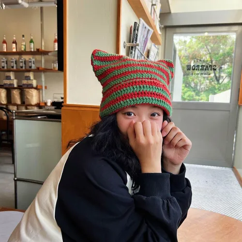 Vista 2 de CATMICOO Y2k Beanie Knit Cat Ear Beanies - Gorros de ganchillo para mujer