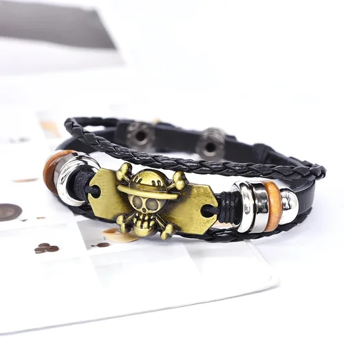 Vista 2 de Nuahyaz Pulseras de cuero de anime Sombrero de paja Luffy cráneo regimiento Pulsera de aleación punk, regalo de joyería de cosplay para fanáticos