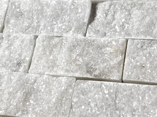 Vista 2 de Tenedos Azulejo de mosaico de mármol de Carrara blanco italiano con cara dividida de 1 x 2 para cocina, baño, pared, chimenea, acento envolvente