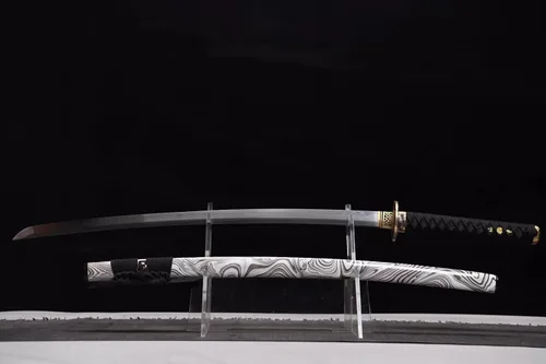 Vista 3 de Espada Katana templada de arcilla hecha a mano de 41 pulgadas, espada samurai de espiga completa de acero, mango de piel de rayos reales, tsuba