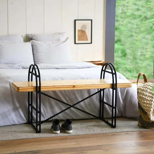 Vista 2 de Main + Mesa Eitri Banco de madera y metal, madera flotante Driftwood