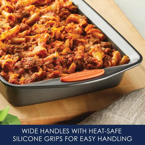 Vista 5 de Rachael Ray Yum-o! - Molde rectangular antiadherente para horno Lovin', 9 x 13 pulgadas, gris con asas naranjas
