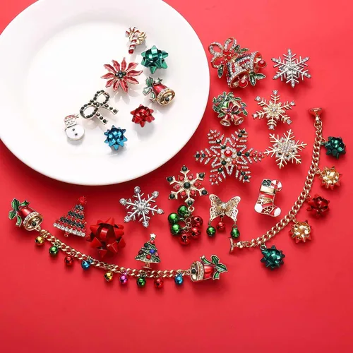 Vista 2 de XOCARTIGE Dijes de Navidad para zapatos para sandalias de zueco con diamantes de imitación, regalo de arco de muñeco de nieve, adornos de zapatos