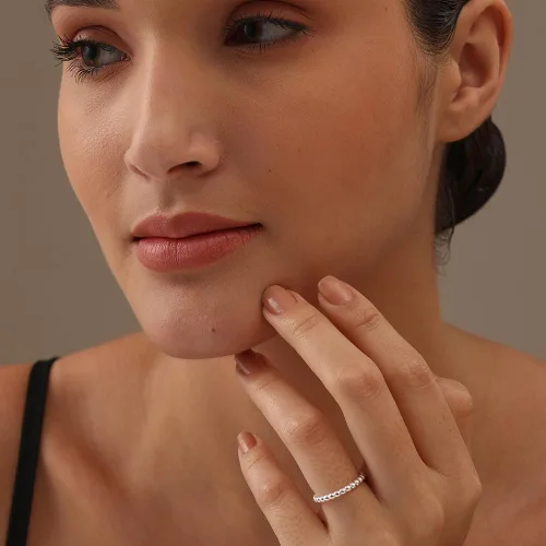 Vista 3 de LeCalla Anillo de plata de ley 925 con cuentas de eternidad, estilo clásico, simple, apilable, para mujer