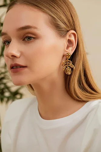 Vista 3 de BUEMMR Aretes colgantes gruesos chapados en oro de 14 quilates, aretes brillantes y delicados para mujer, Oro amarillo, No es una piedra preciosa