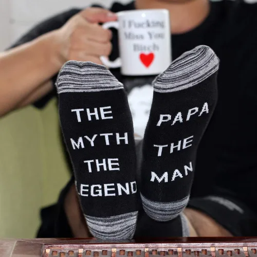 Vista 7 de LEVLO Regalo de papá regalo para papá abuelo papá el hombre el mito la leyenda calcetines de algodón regalo para el día del padre regalo