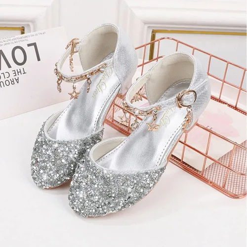 Vista 2 de ChuLian Zapatos de vestir para niñas pequeñas con lentejuelas con purpurina y tacones bajos de princesa, zapatos de vestir de princesa, zapatos