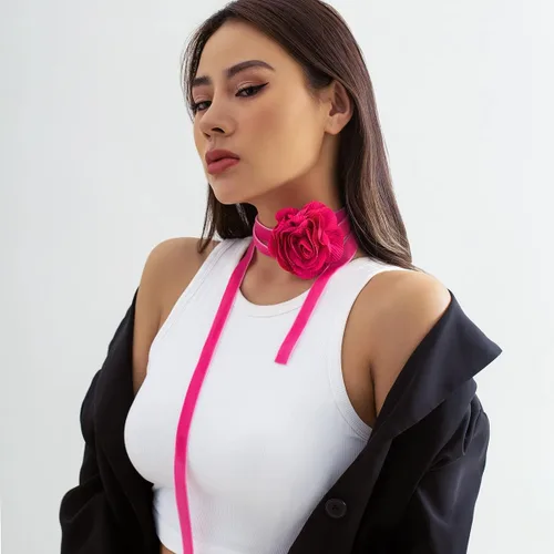 Vista 3 de HIIXHC Gargantilla de flores para mujer, sexy, gargantilla de cuero, gargantilla gótica, gargantilla gótica, disfraz de Halloween, regalo de joyería