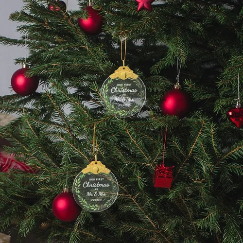 Vista 5 de Adorno de matrimonio de primera Navidad 2023, Just Married Mr and Mrs Sign Gifts Our First Christmas Ornament 2023 Regalos de despedida de soltera