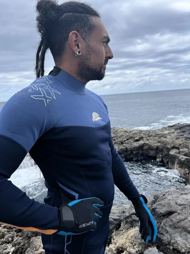 Vista 5 de XUKER Guante de neopreno, guantes de traje húmedo de 1.5mm y 2mm para buceo, esnórquel, remo, surf, kayak, canoa, pesca con lanza, esquí y otros