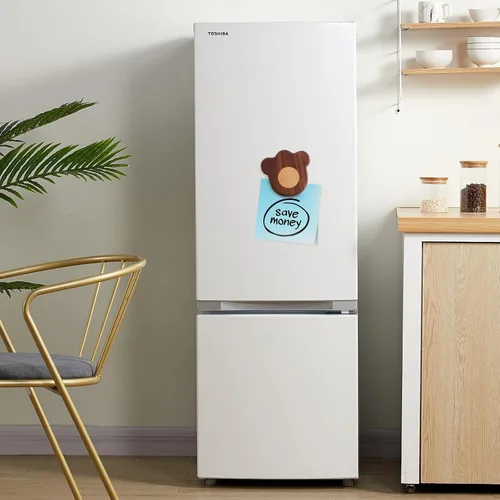 Vista 4 de Abrebotellas de madera para cerveza, abridor magnético de botellas de madera para chupar en el refrigerador, diseño de pata de gato, lindo