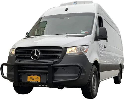 Vista 2 de VANGUARD VGFRG-1912BK Corredor Frontal Modular Elite Negro con Recubrimiento en Polvo Compatible con Dodge Sprinter 07-09 / Freightliner Sprinter