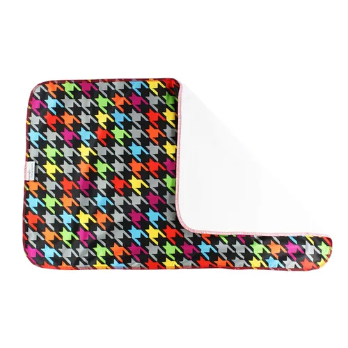 Vista 25 de Kanga Care Reusable Absorbent & Waterproof Changing Pad 24" x 15" - Aspenglow