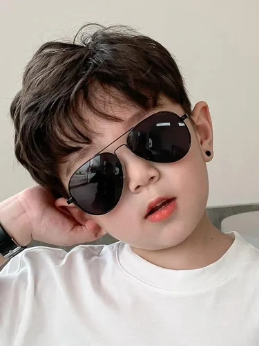Vista 4 de Gafas de sol polarizadas para niños de 3 a 9 años de edad