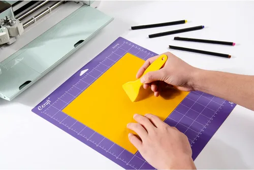 Vista 5 de Ecraft - Plantilla de corte de 12" x 12" para Cricut - Incluye (adhesivo fuerte/estándar/ligero) adhesivo pegajoso (paquete de 3), plantillas