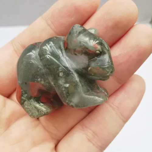 Vista 2 de Figuras naturales de oso de piedra de sangre africana, cristales tallados a mano de 1.5 pulgadas y estatua de piedra curativa para decoración