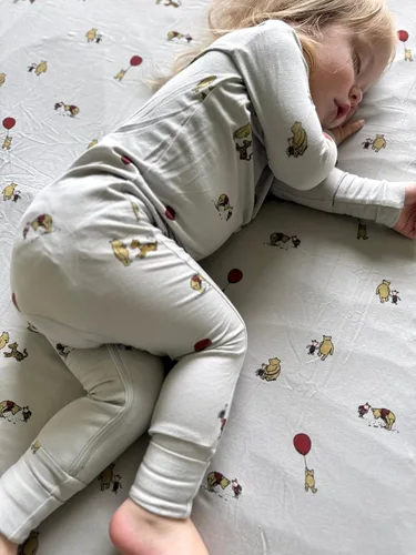 Vista 43 de GUNAMUNA Pijama unisex convertible ultrasuave para bebé, mameluco con cremallera para pañales, recién nacido a 24 meses