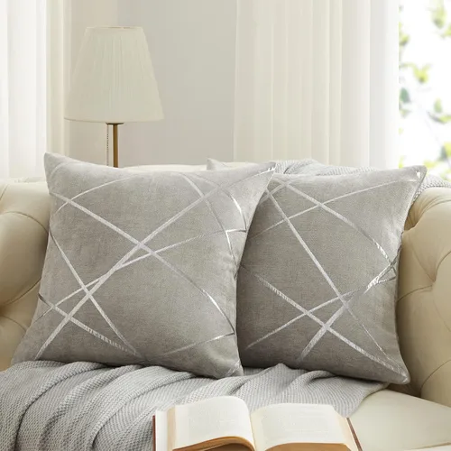Vista 11 de GIGIZAZA - 2 paquetes de fundas de cojín de chenilla con rayas plateadas de jacquard para decoración de sofá