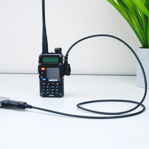 Vista 6 de BTECH PC03 FTDI Cable de programación USB universal Plug & Play para radios BTECH, Baofeng, Kenwood - Compatible con UV-5R, BF-F8HP, GMRS-V2
