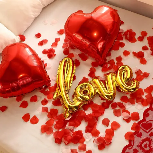 Vista 7 de Decoraciones de boda rojas para el día de San Valentín, pétalos artificiales en forma de corazón, pétalos de rosa de seda, diseño romántico