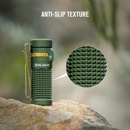 Vista 7 de OLIGHT Baton4 Linterna EDC recargable, luz pequeña brillante verde OD 1300 Lumens, Pocket LED Light, 6 Modes, with MCC Charging Cable, IPX8
