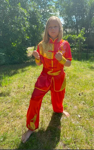 Vista 2 de Conjunto de uniforme chino de Kung Fu Master Tai Chi Dragon para niños y niñas (negro, 9-10 años)