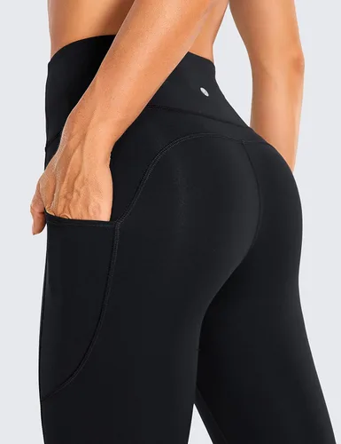 Vista 3 de CRZ YOGA Leggings capri de entrenamiento de sensación desnuda cepillada con bolsillos de 19 pulgadas, cintura alta, pantalones de yoga con control