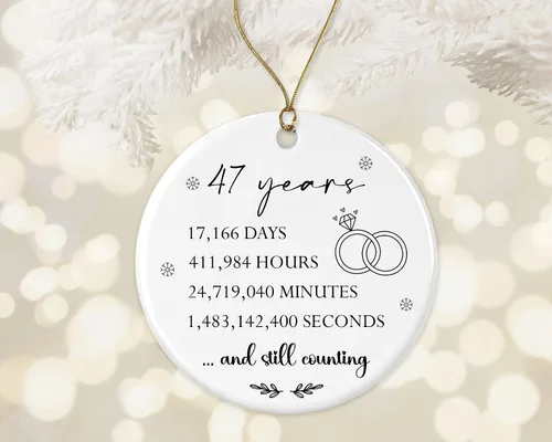 Vista 3 de Adorno de aniversario de boda de 47 años, 47 para pareja, regalo de matrimonio 47 para padres, 47 aniversario de boda, adorno redondo de cerámica