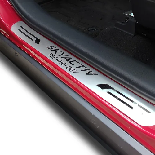 Vista 4 de Protector de rasguños para umbral de puerta de automóvil, para Mazda 3 2015-2022, piezas de accesorios, cubierta de placa protectora de entrada