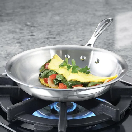 Vista 2 de Calphalon sartén para omelette de acero inoxidable con triple remache, de 8 pulgadas, Sartenes para omelette, 8" (20 cm)