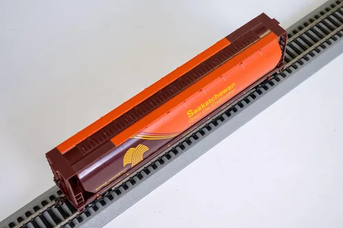 Vista 6 de Bachmann Trenes Canadian 4 Bay Hopper Saskatchewan - Wheat Herald HO Scale