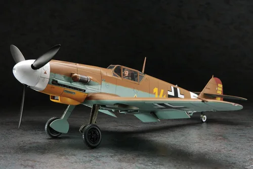 Vista 3 de Hasegawa Kit de modelo Trop Messerschmitt BF109F-4 a escala 1:32