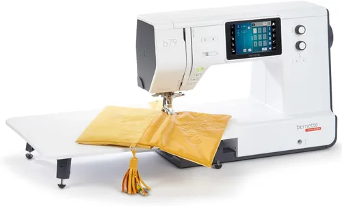 Vista 7 de Bernette Paquete combinado de máquina de coser y bordar B79 con diseños