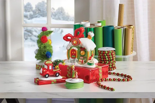 Vista 7 de Department 56 Dr. Seuss Grinch Village Every Who's Ribbon and Bows - Edificio iluminado, 6.93 pulgadas, multicolor