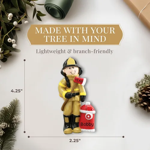 Vista 4 de Adorno de bombero personalizado 2026 Adornos de Navidad de primer respuesta grabados con láser para árbol Regalo de recuerdo de bombero