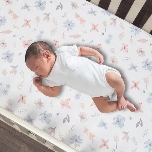 Vista 2 de Lambs & Ivy Baby Blooms Acuarela Floral/Mariposa Sábana Bajera de Algodón Ajustable para Cuna