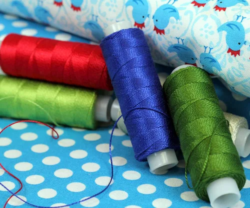 Vista 2 de ThreadArt - Juego de hilos de algodón perla, tamaño 8, juego de 5 colores, 5 tonos grises Hilo de algodón perla para bordados a mano, punto