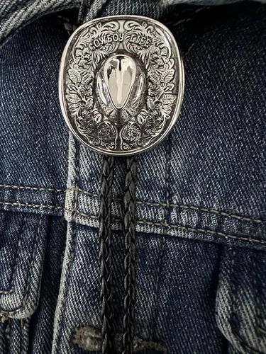 Vista 135 de Jeilwiy Corbata de bolo para hombre, corbata de vaquero occidental, collar de corbata de bolo dorado, corbata de cuero, corbata de Halloween