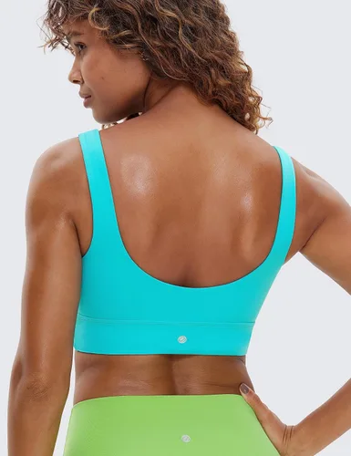 Vista 2 de CRZ YOGA Butterluxe - Brasier deportivo con espalda en U para mujer, cuello redondo, acolchado de bajo impacto, brasier de yoga con brasier integrado