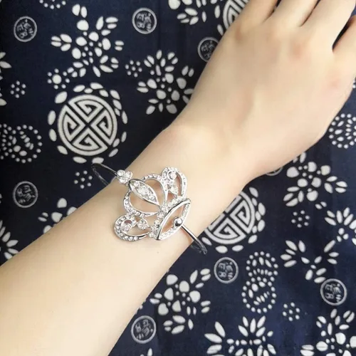 Vista 2 de NOUMANDA - Pulsera de cristal imperial para mujer