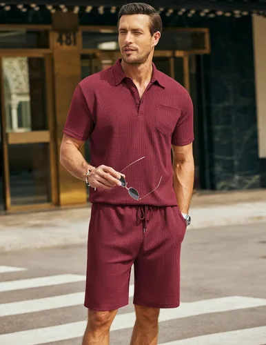 Vista 2 de COOFANDY Conjunto de camisa polo y pantalones cortos de punto gofre para hombre, conjunto de 2 piezas, traje de verano casual con bolsillos